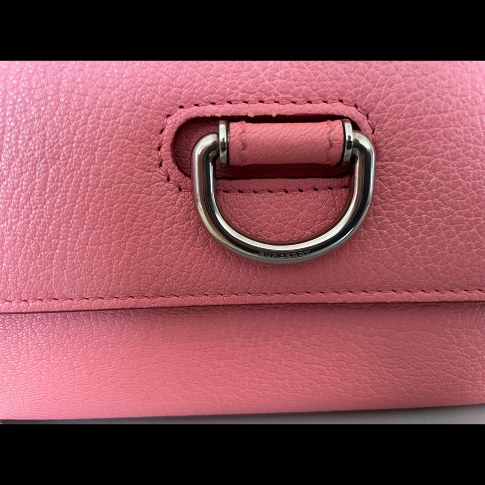 Like New Burberry D Ring Continental Long Wallet Pink - Picture 2 of 8